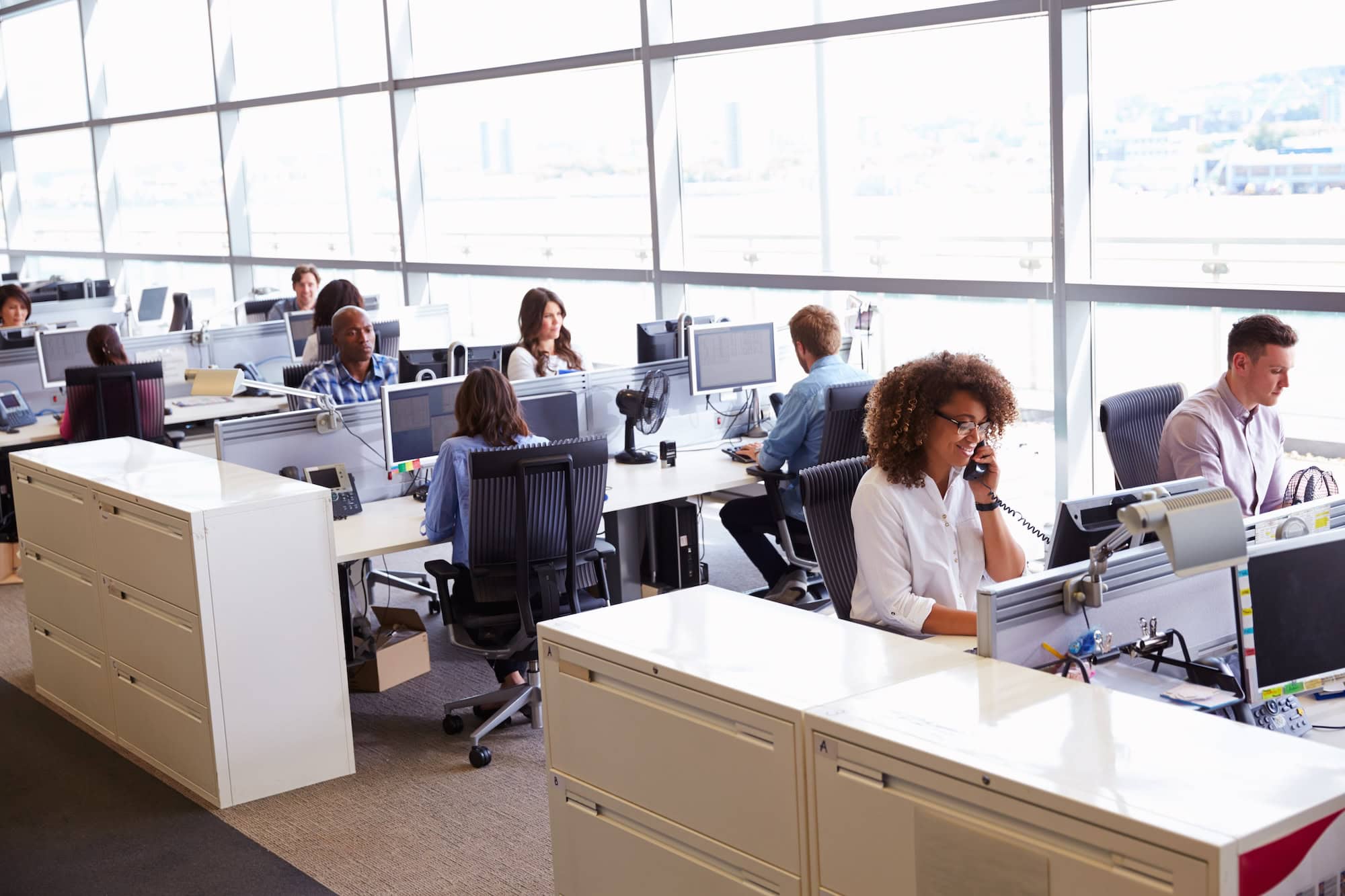 Human-Backed UC: Why Unified Communications Needs Both AI and People