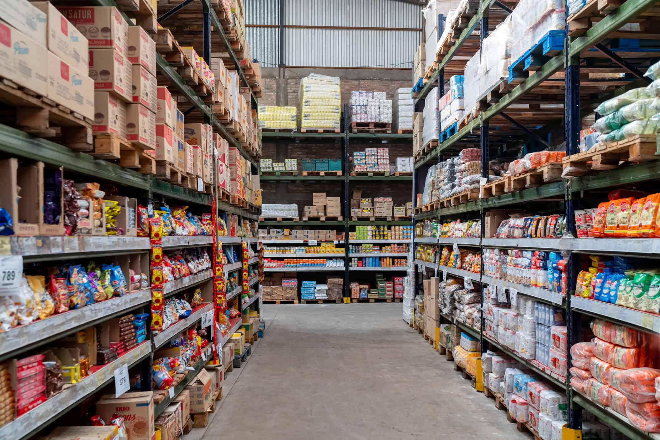 How St. Louis Foods Saved Hundreds with Switchvox Cloud