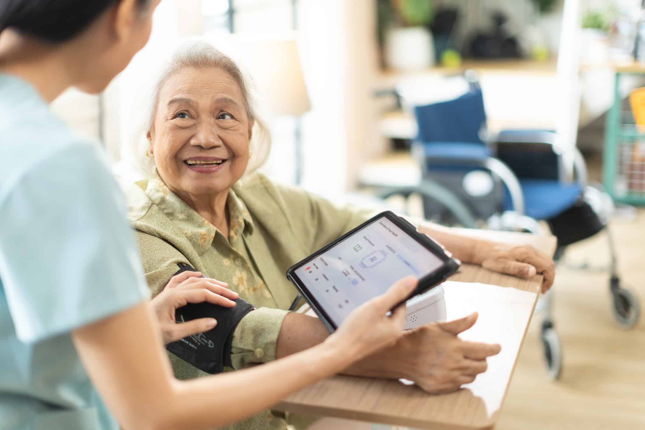 Why Healthcare IT Teams Are Consolidating Communications and Network Providers 